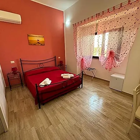 Krasi Bed & Breakfast 4*
