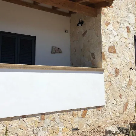 Krasi 住宿加早餐酒店 玛丽娜迪曼卡维萨